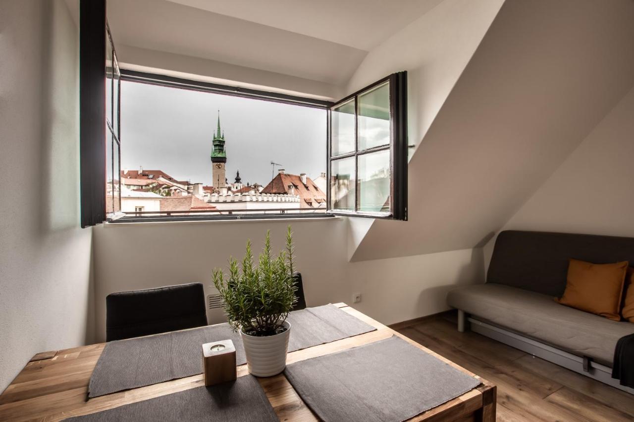 Apartmany Na Mikulasskem Namesti ズノイモ エクステリア 写真