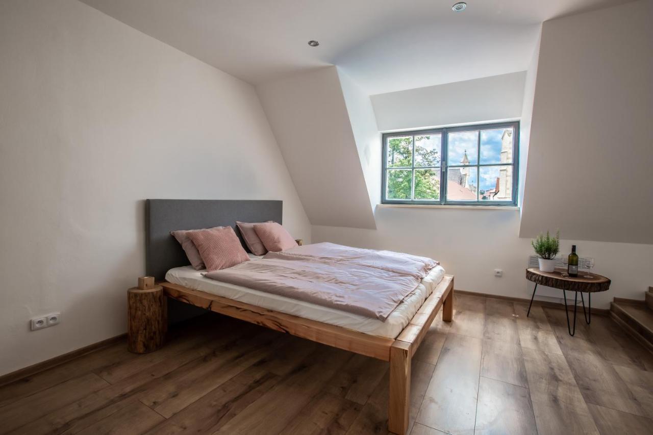 Apartmany Na Mikulasskem Namesti ズノイモ エクステリア 写真